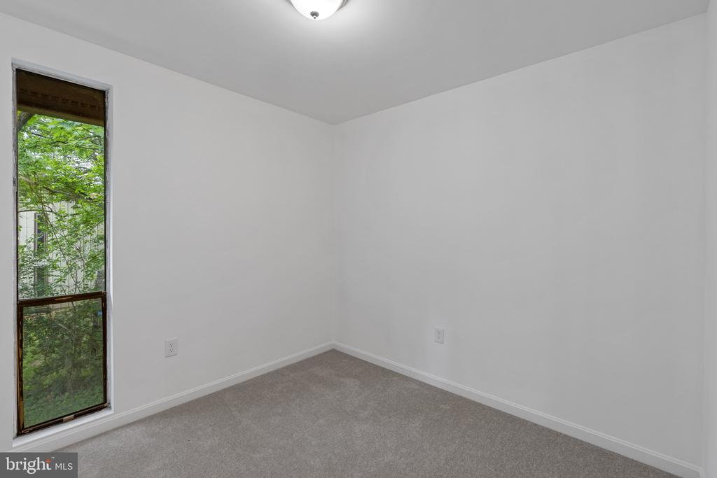 5338 LIGHTNING VIEW ROAD