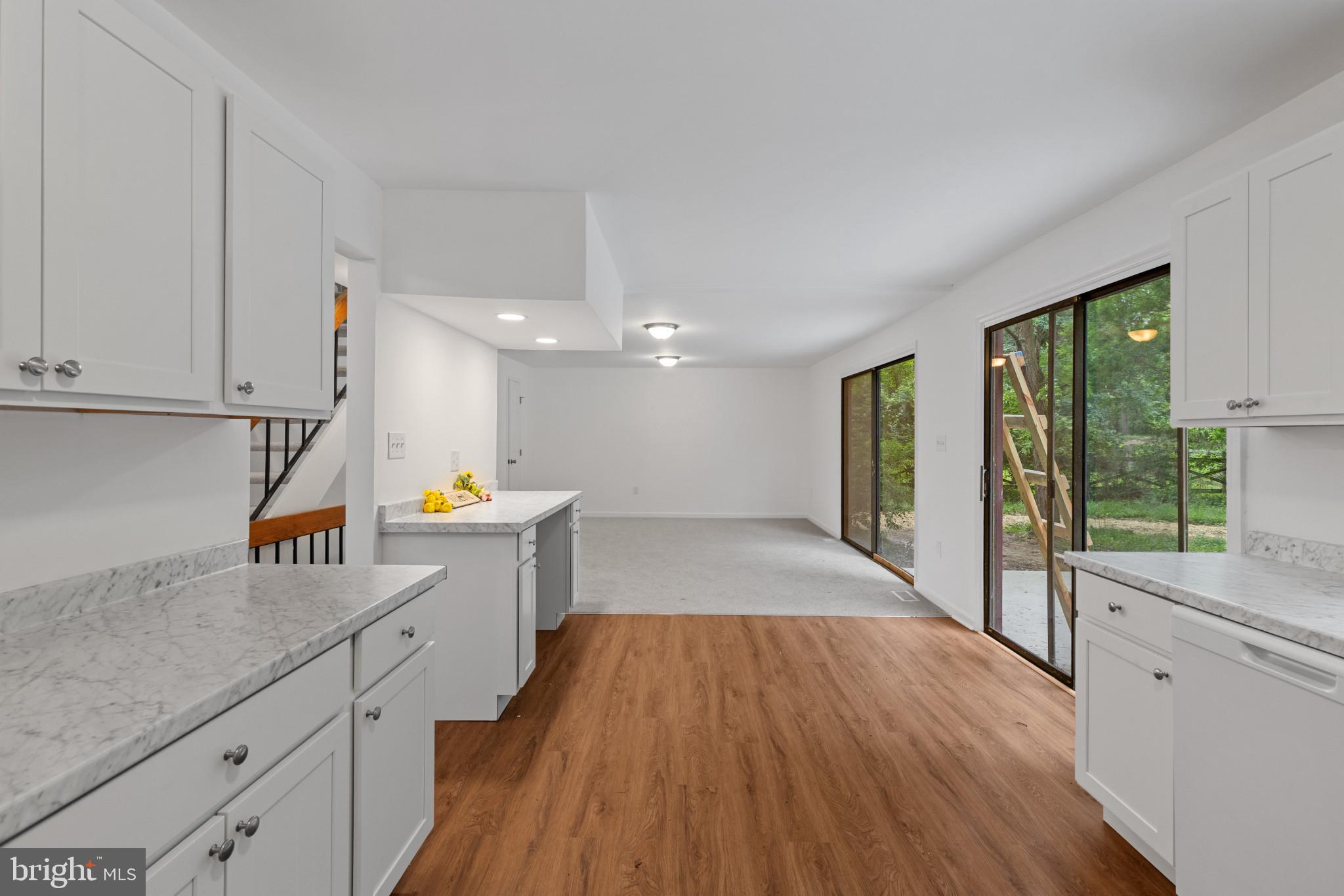 5338 LIGHTNING VIEW ROAD