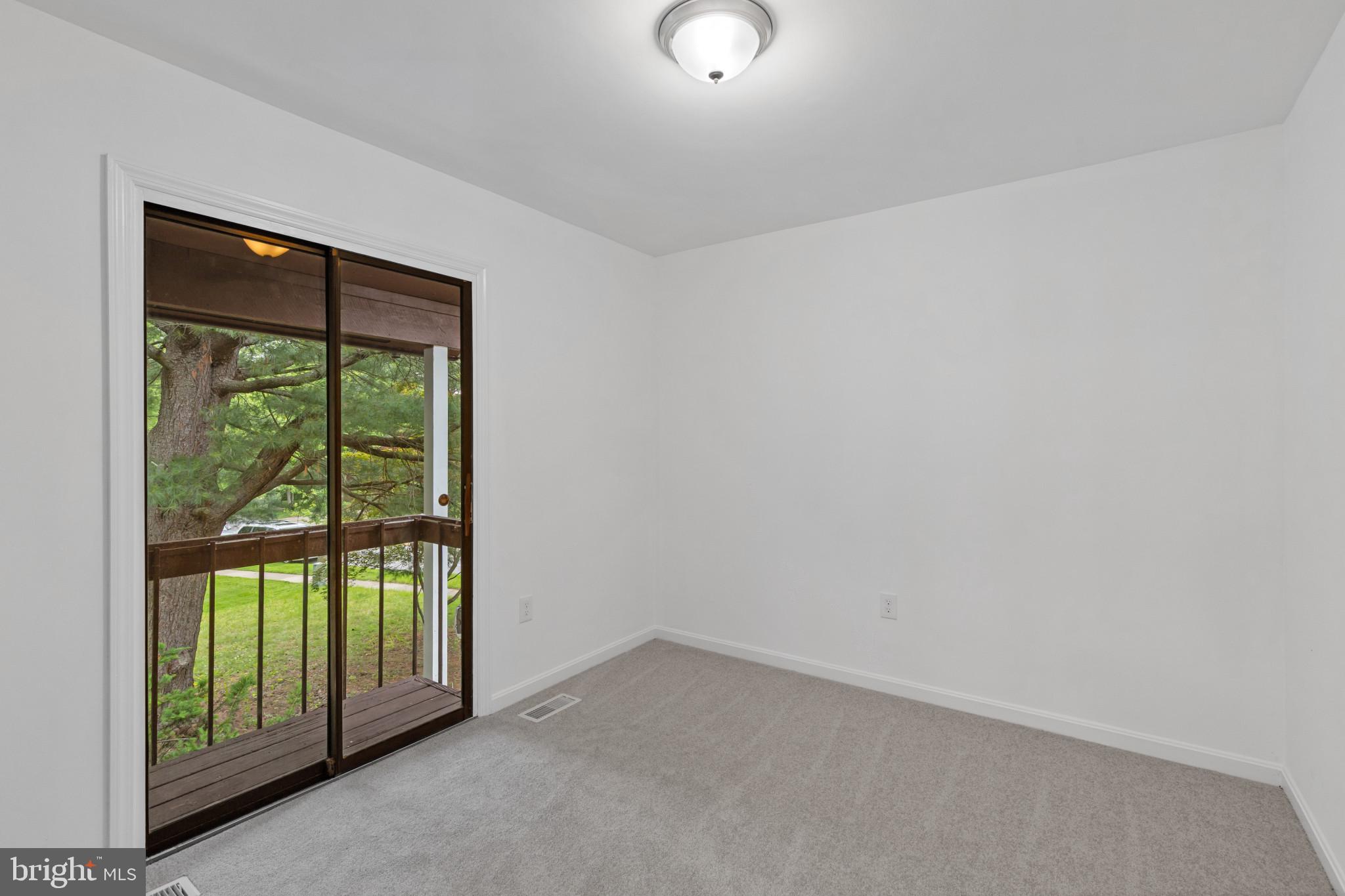 5338 LIGHTNING VIEW ROAD