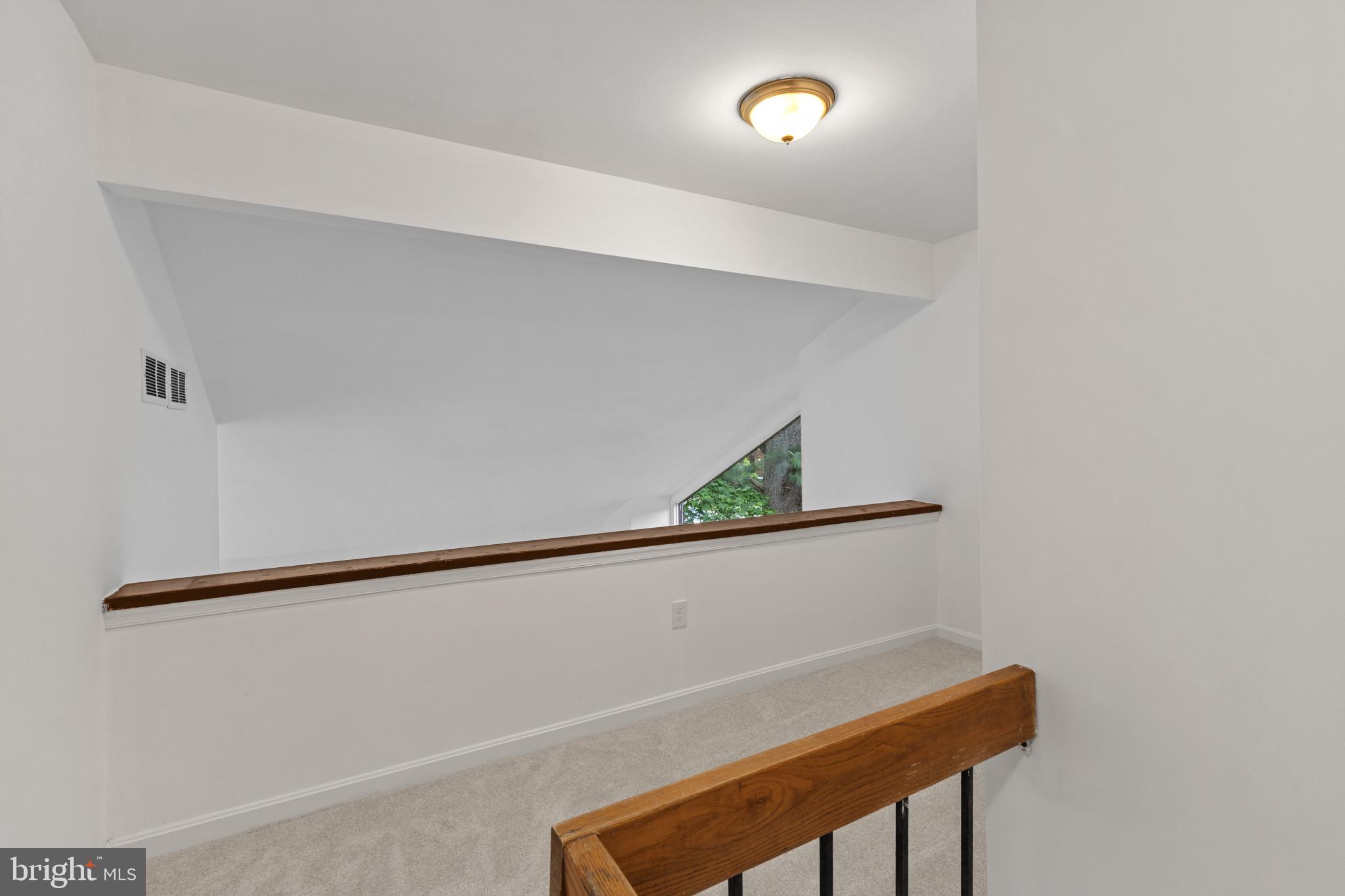 5338 LIGHTNING VIEW ROAD