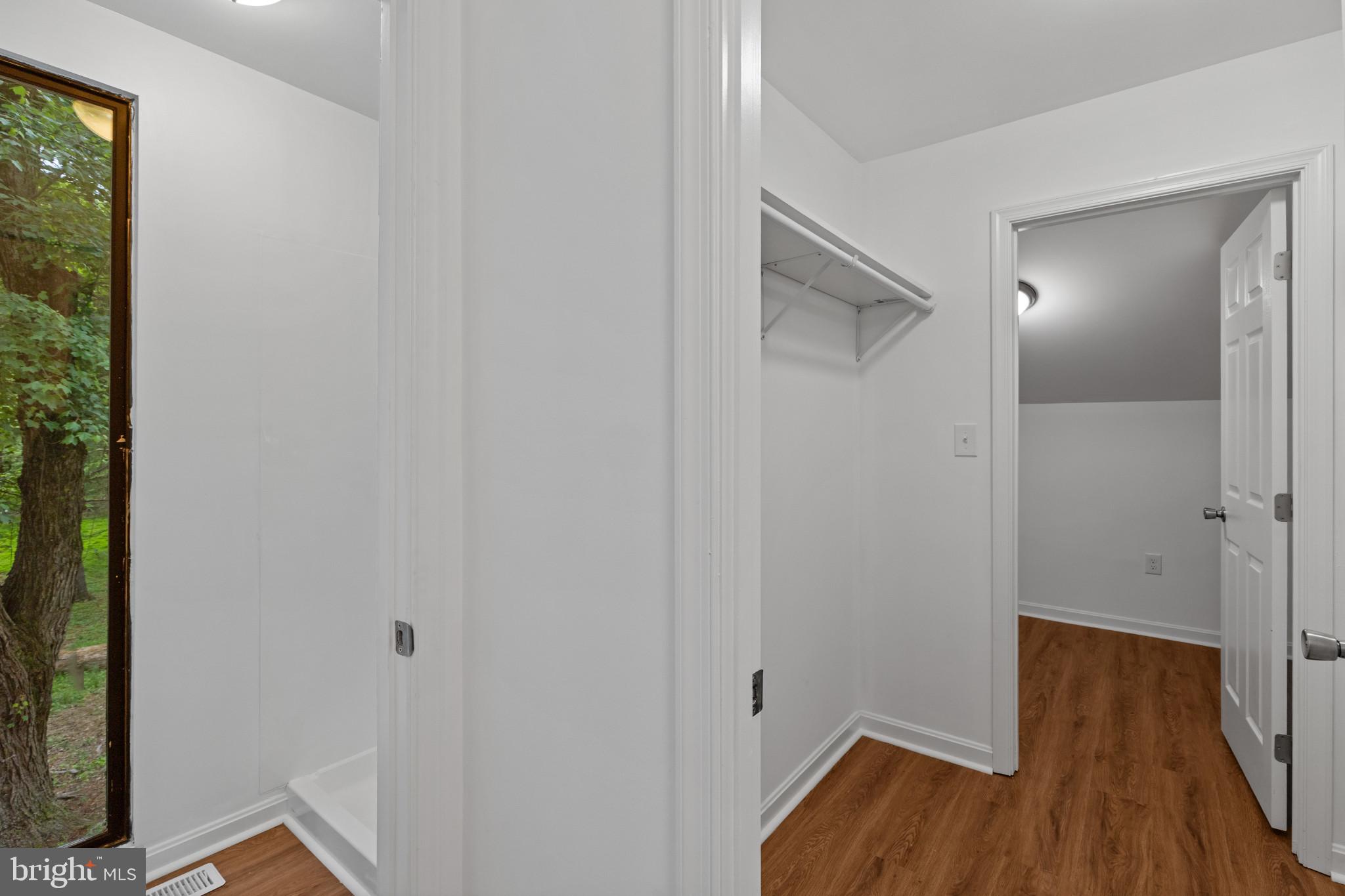 5338 LIGHTNING VIEW ROAD