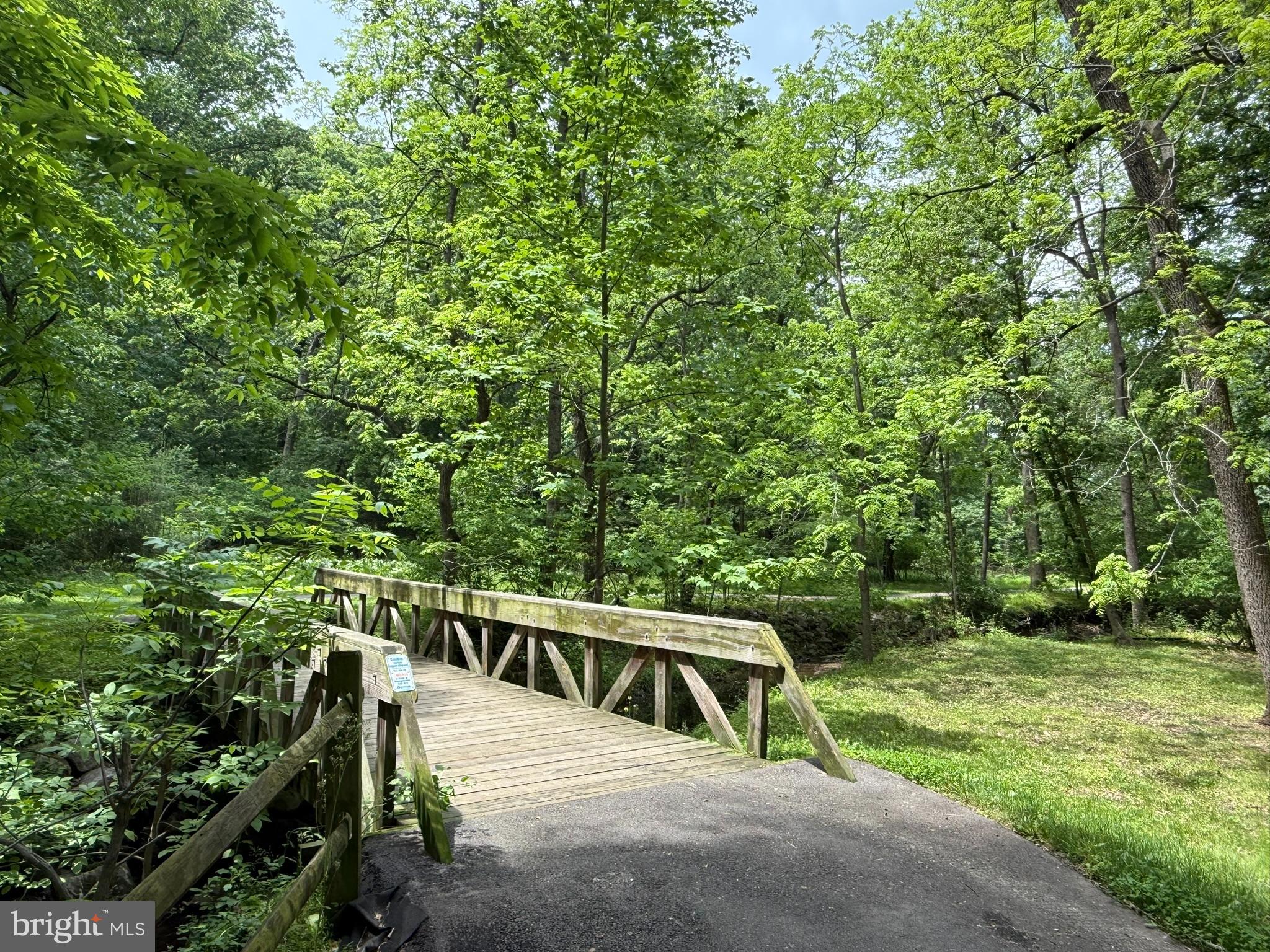 5338 LIGHTNING VIEW ROAD