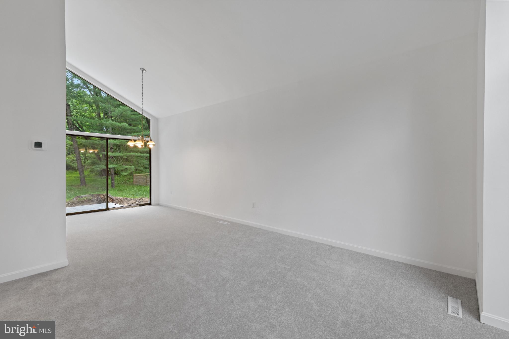 5338 LIGHTNING VIEW ROAD