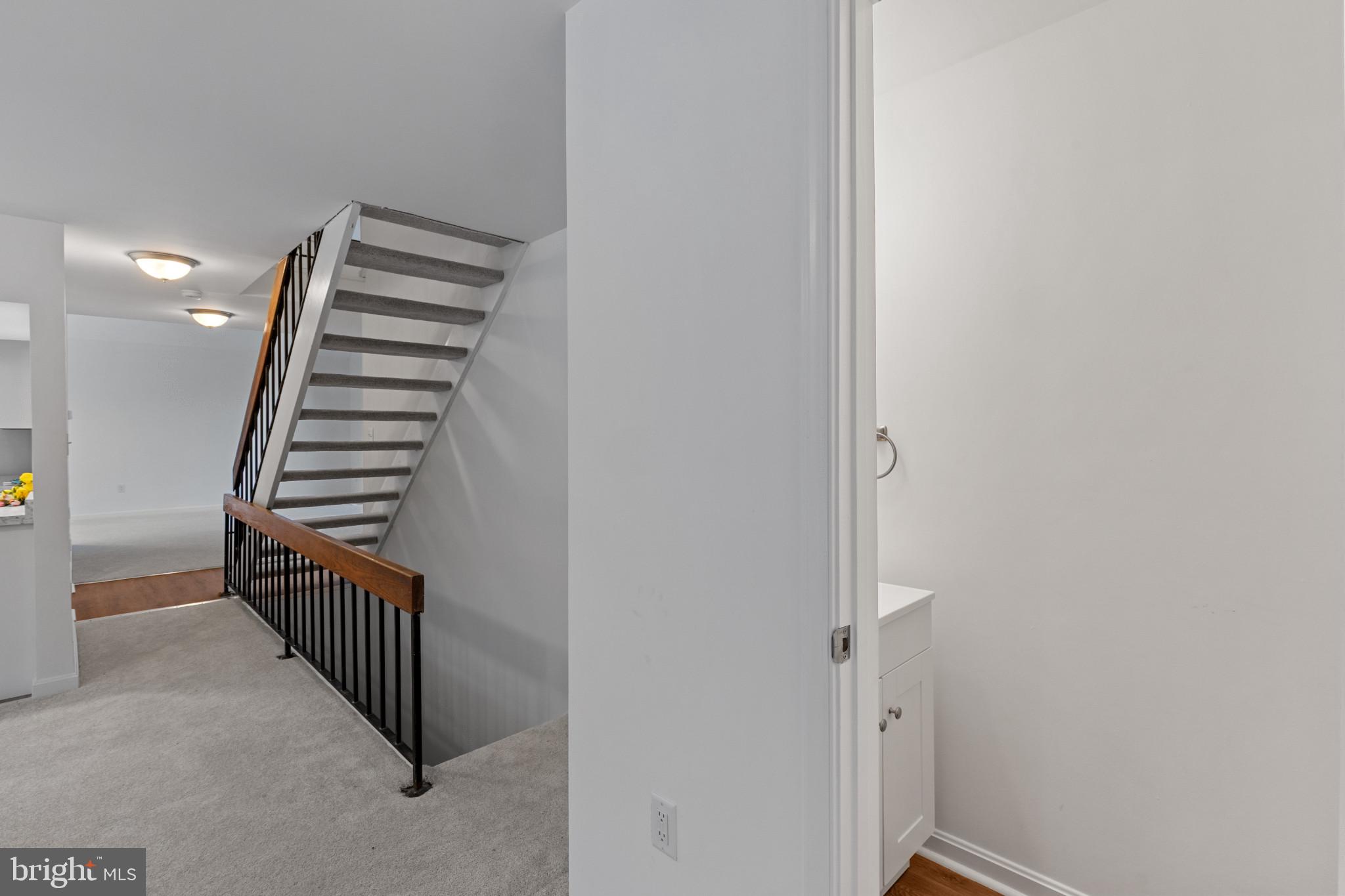 5338 LIGHTNING VIEW ROAD