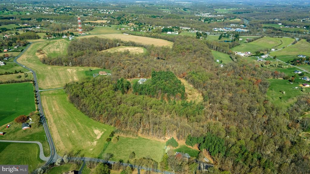 689 Ridge Rd