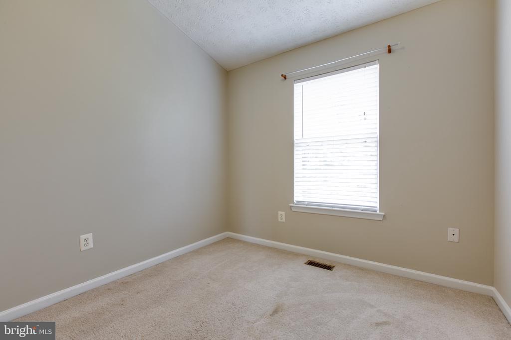 3274 HALCYON COURT