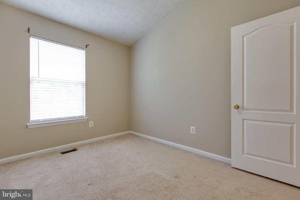 3274 HALCYON COURT