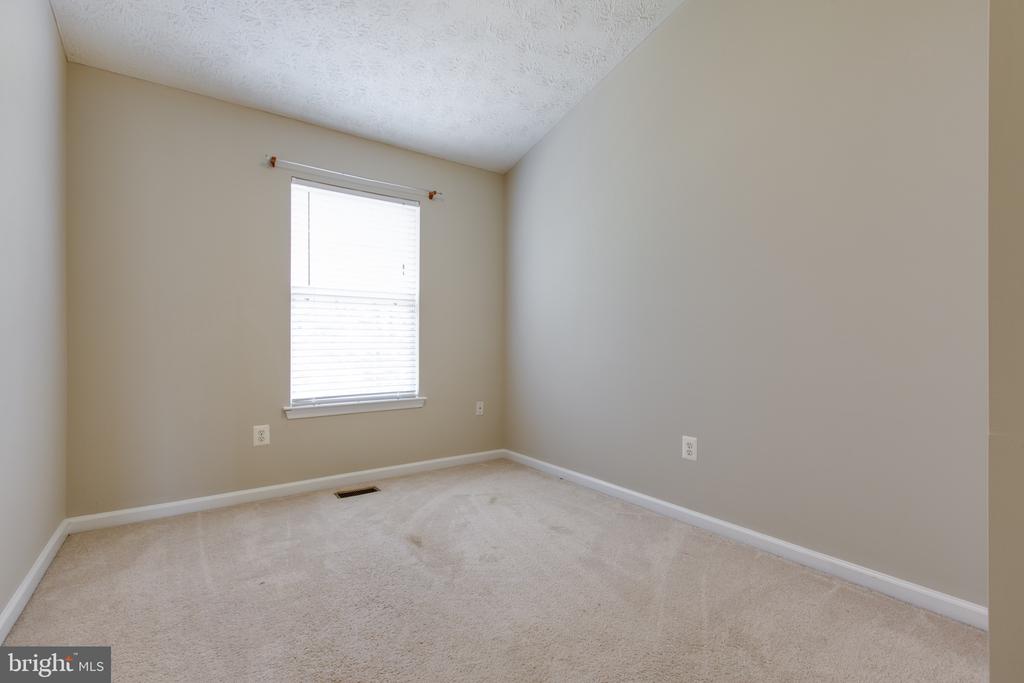 3274 HALCYON COURT