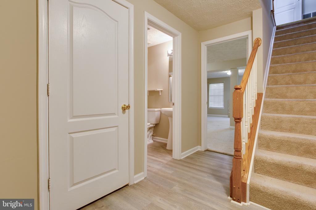 3274 HALCYON COURT