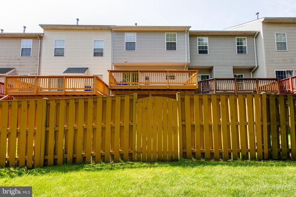 3274 HALCYON COURT