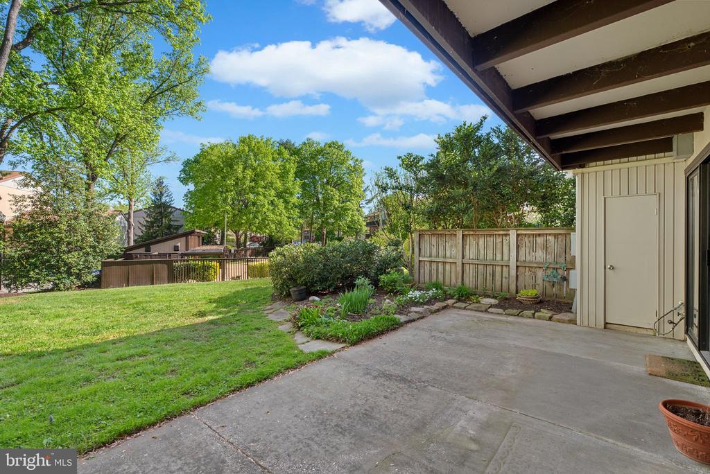 10065 Windstream Dr #1