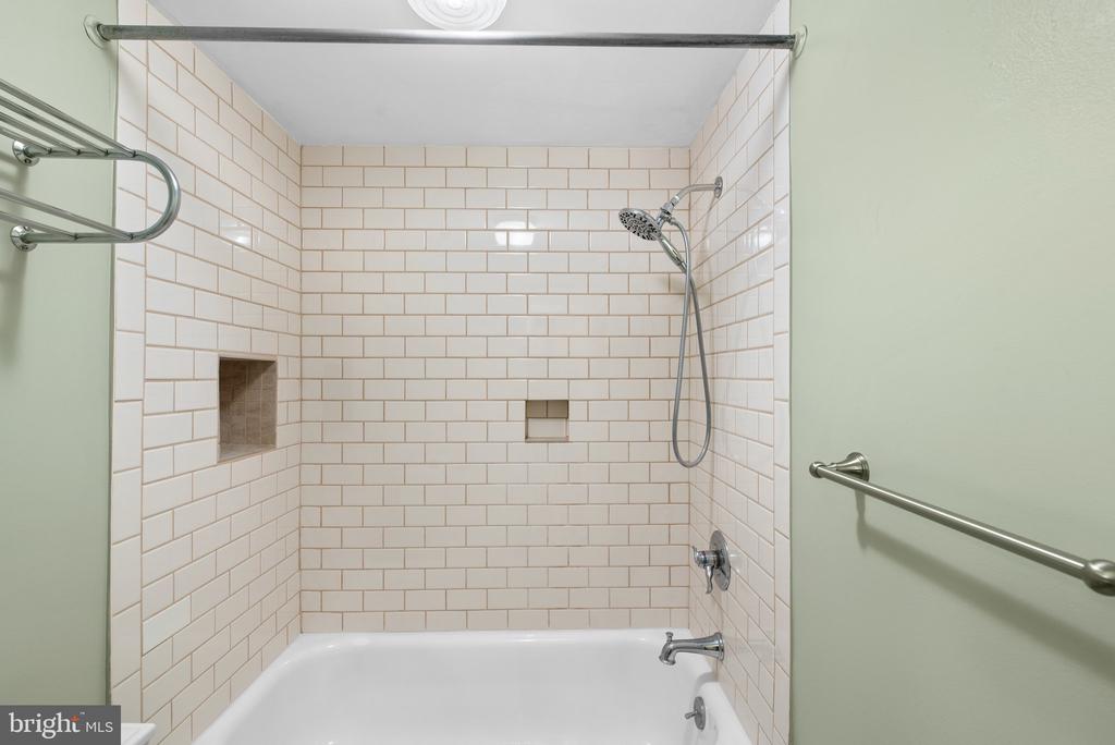 10065 Windstream Dr #1