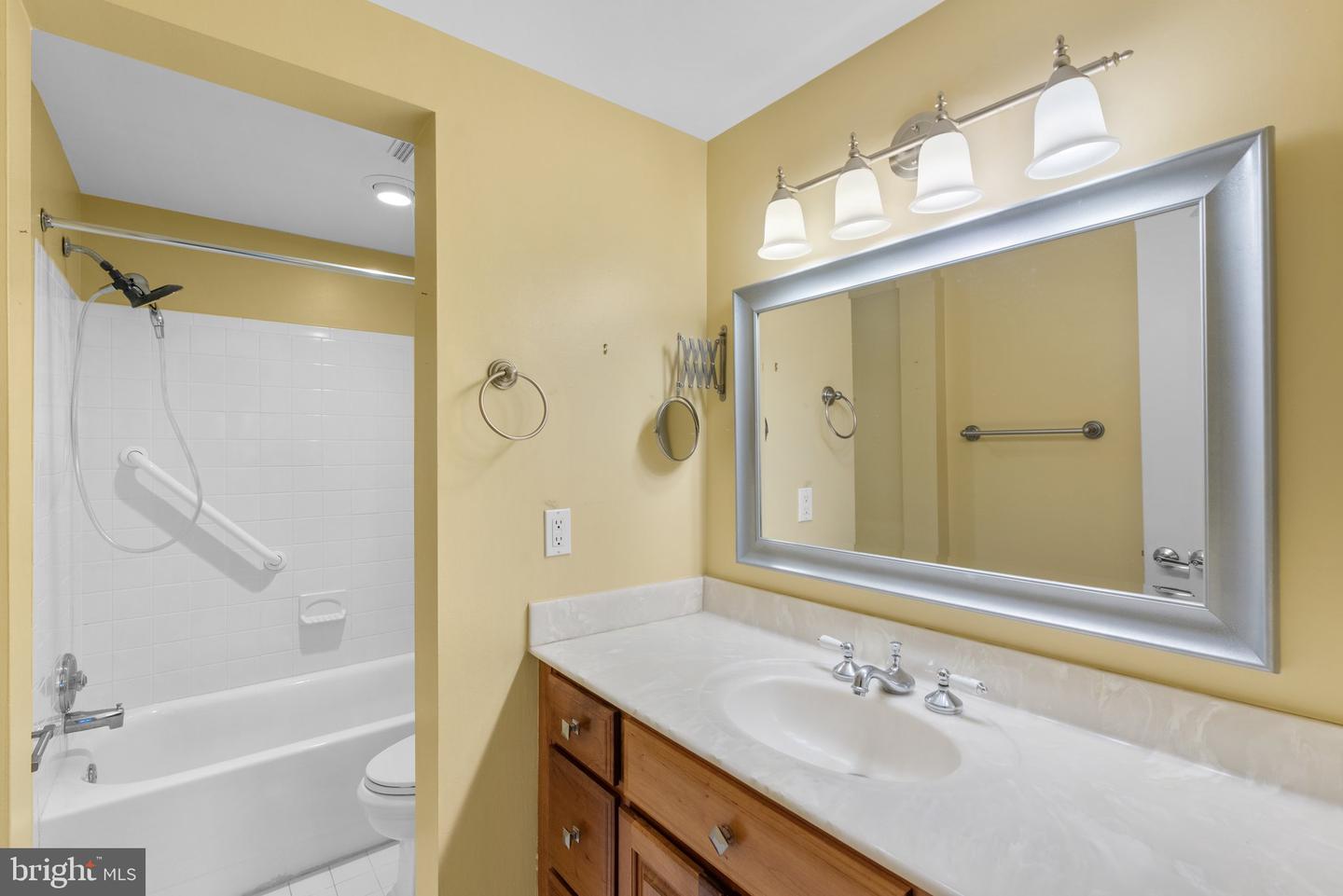 10065 Windstream Dr #1