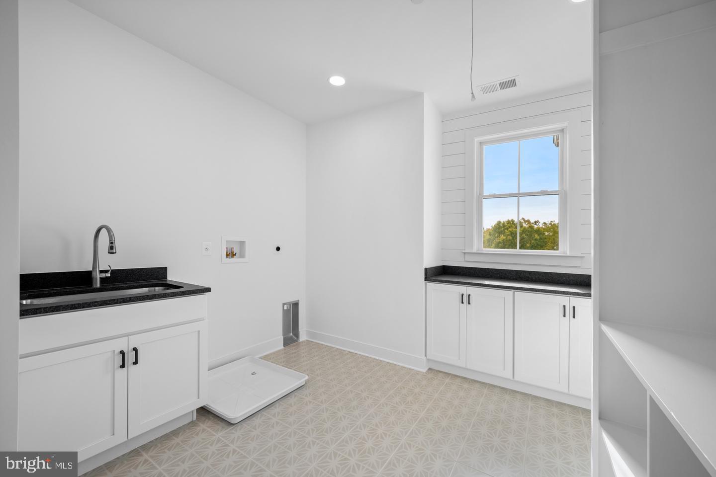 869 Morgan Station Rd