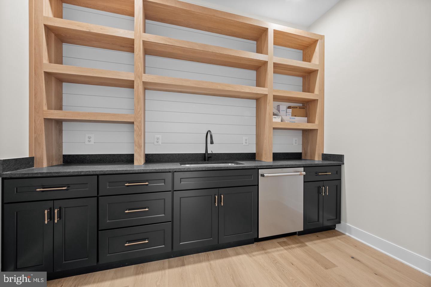 869 Morgan Station Rd