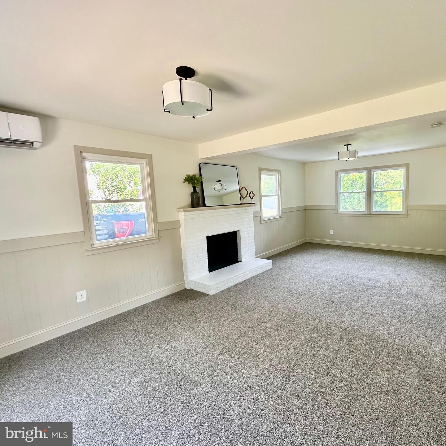 4702 Parkvale Rd