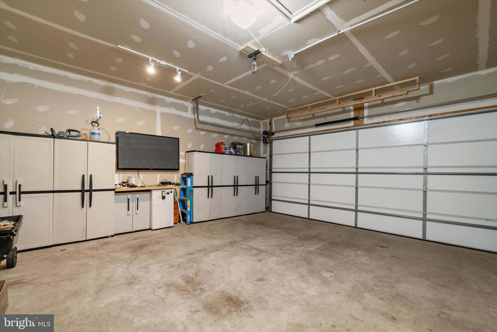 11420 ELLINGTON STREET