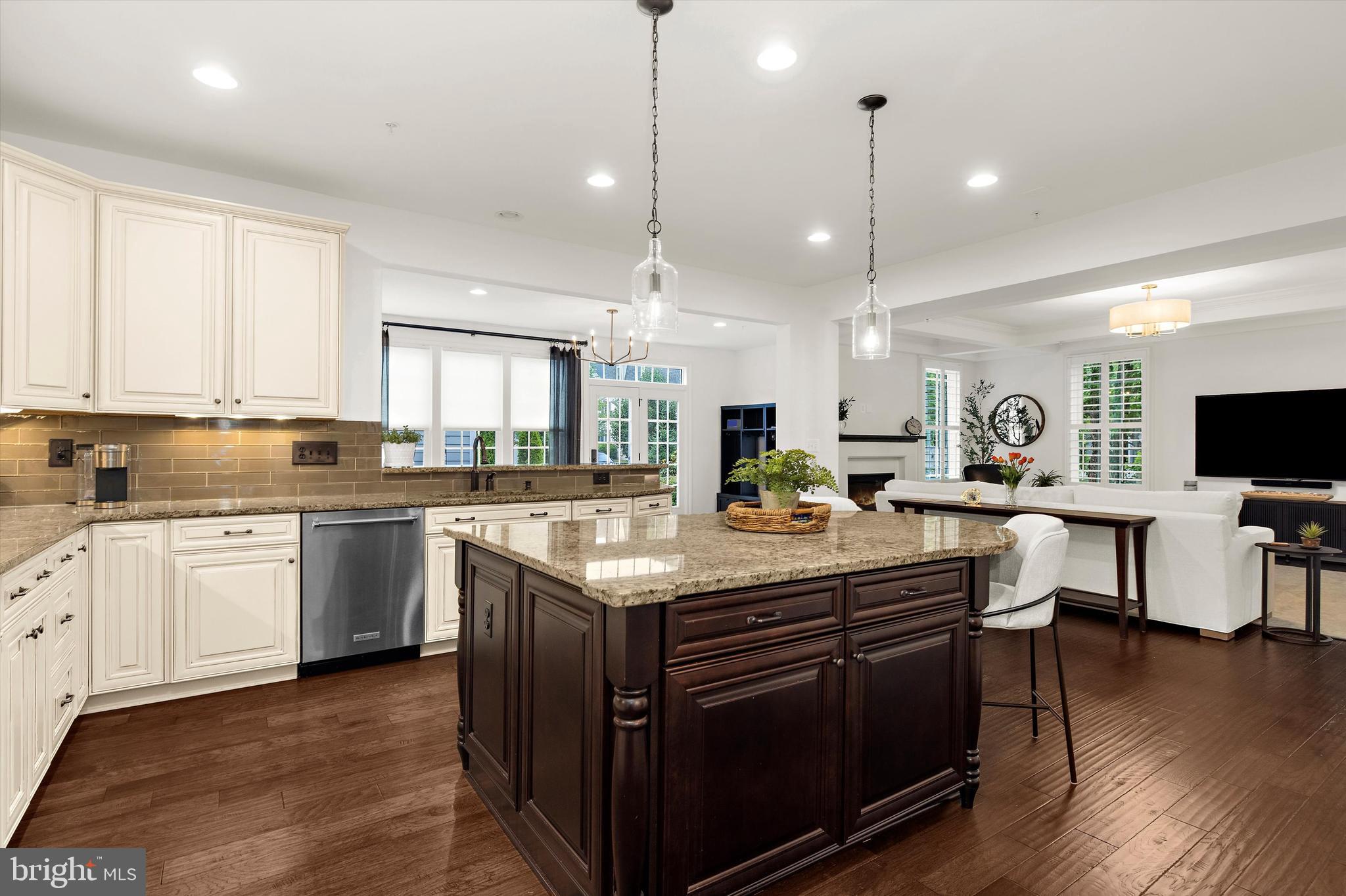 11420 ELLINGTON STREET