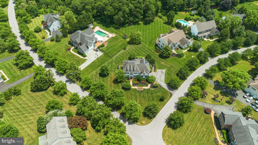 7201 Wolverton Ct