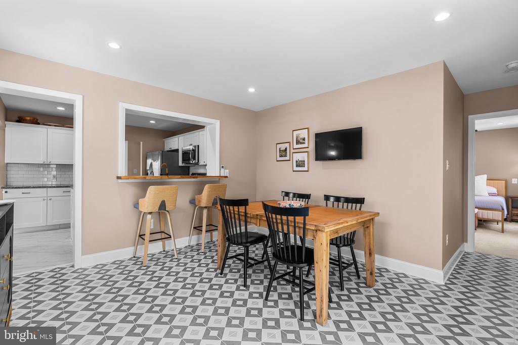 1656 DAISY ROAD