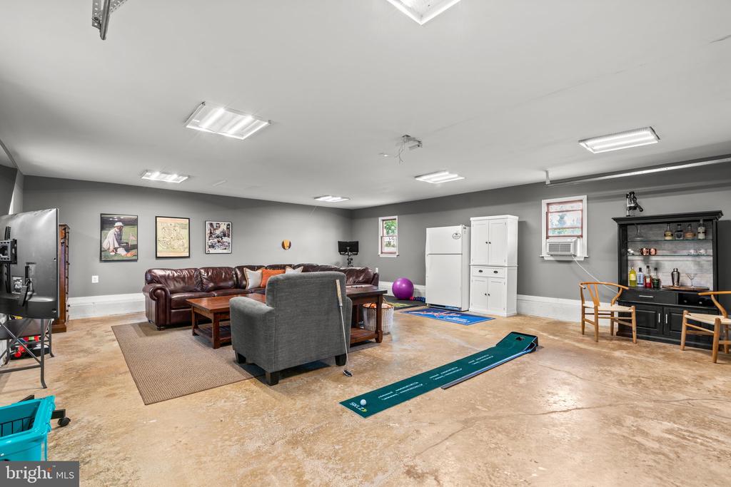 1656 DAISY ROAD