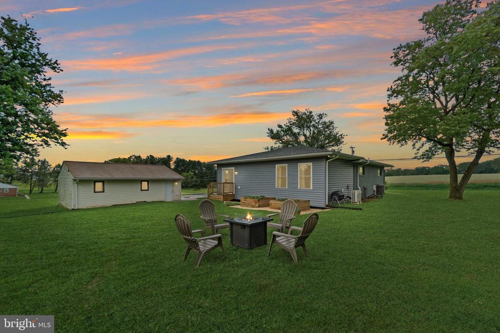 1656 DAISY ROAD