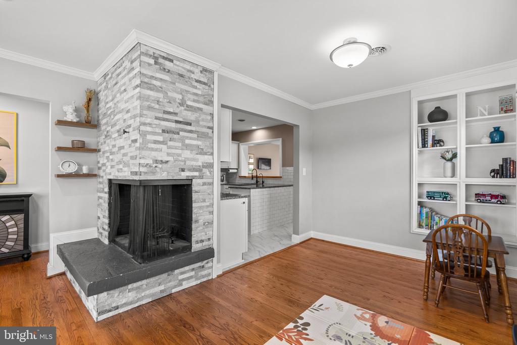 1656 DAISY ROAD