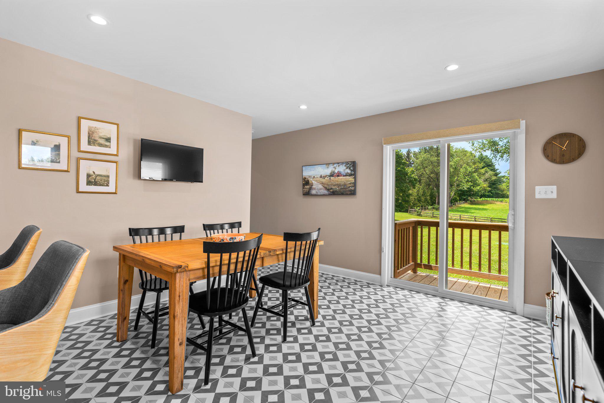 1656 DAISY ROAD