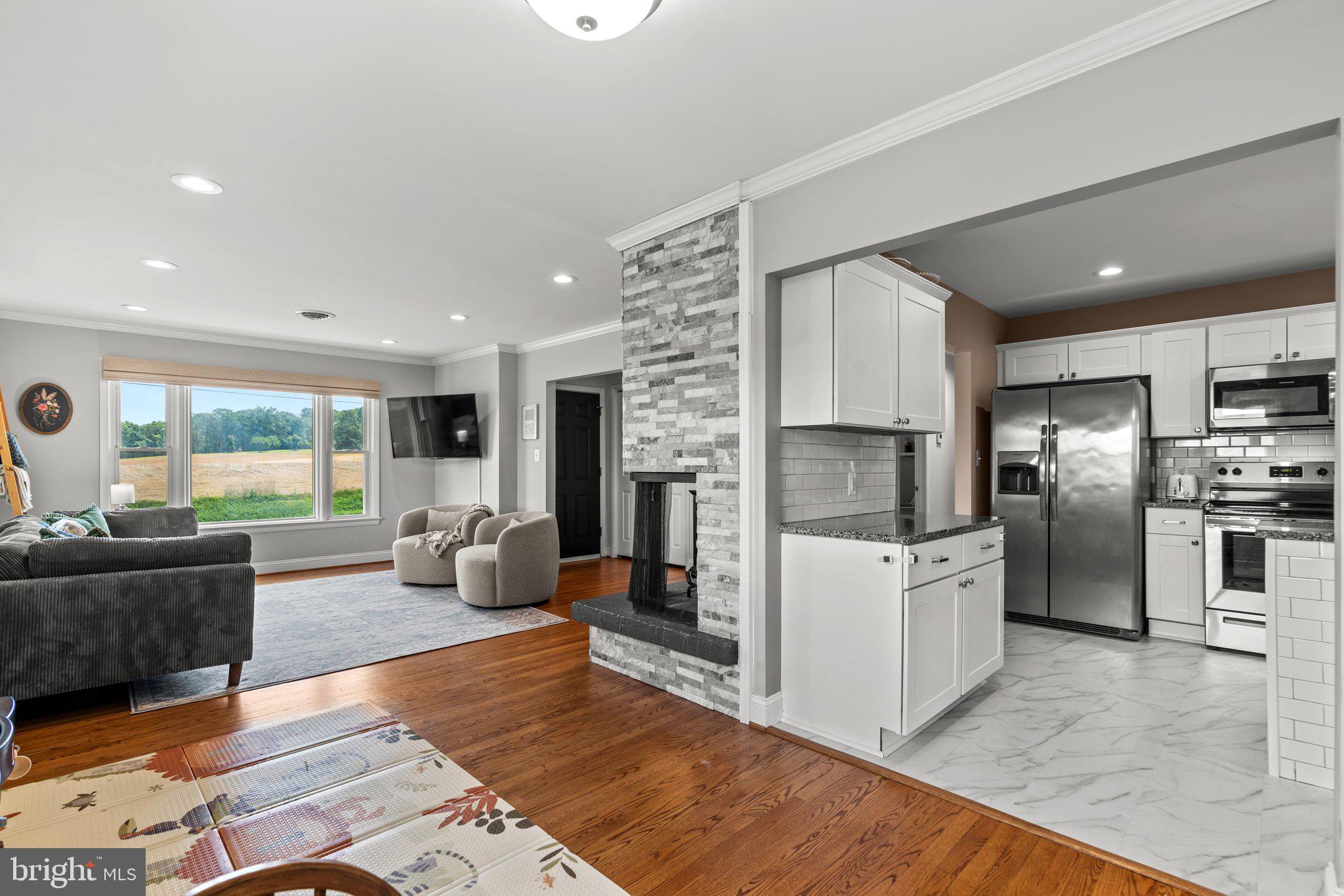 1656 DAISY ROAD