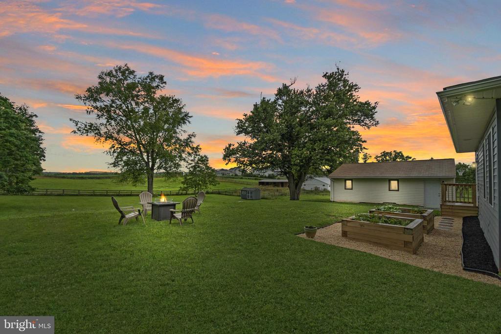1656 DAISY ROAD