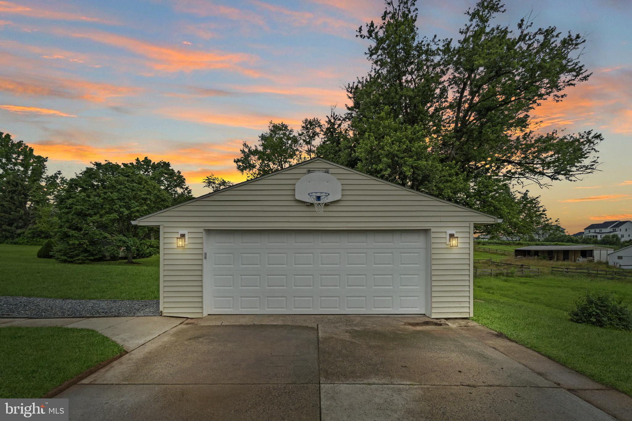 1656 DAISY ROAD