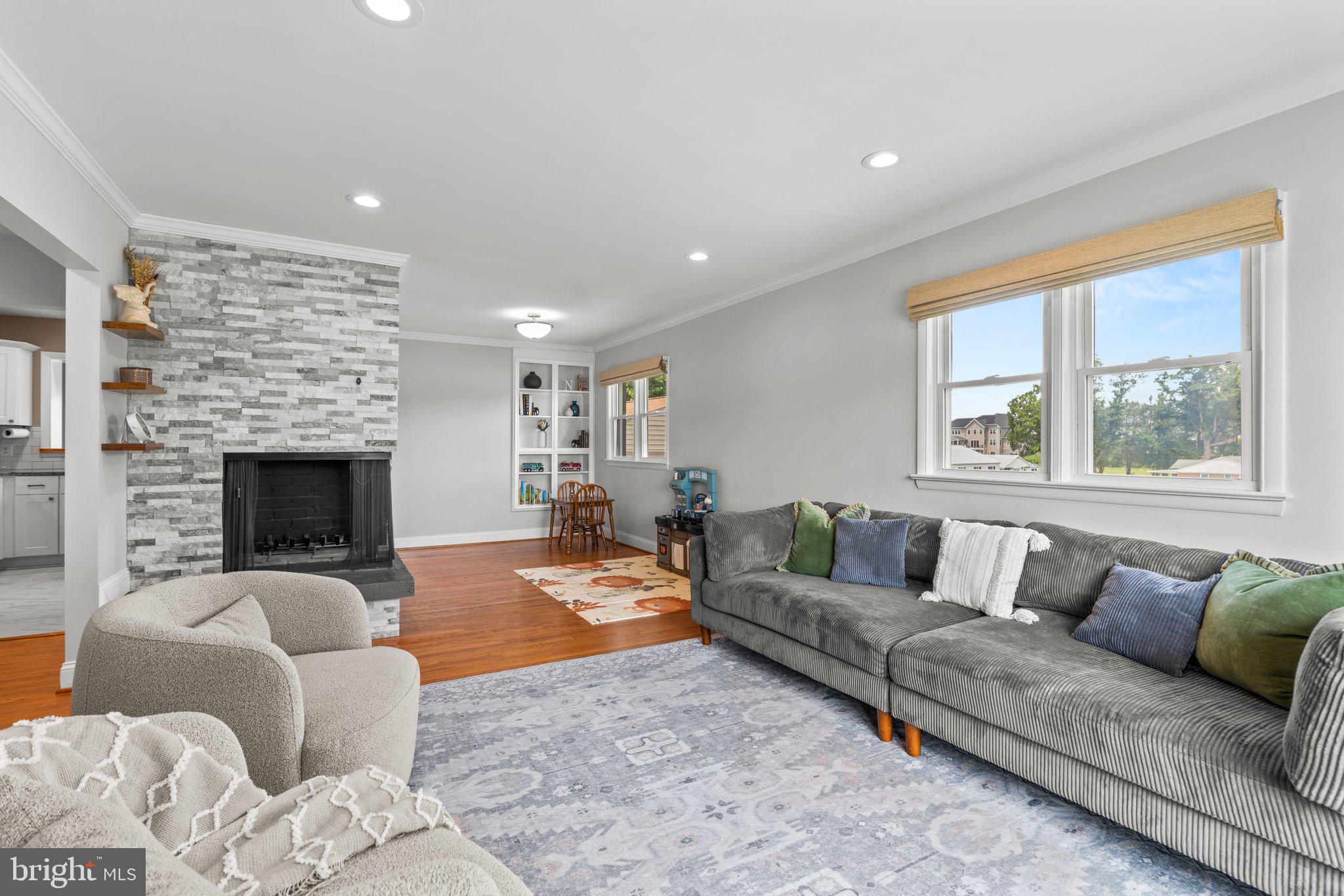 1656 DAISY ROAD