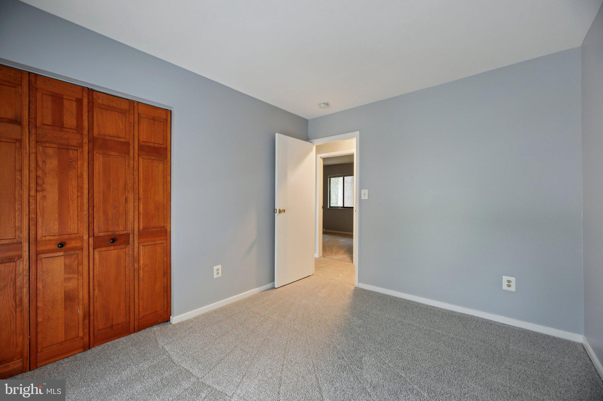 5445 CROWFLOCK COURT