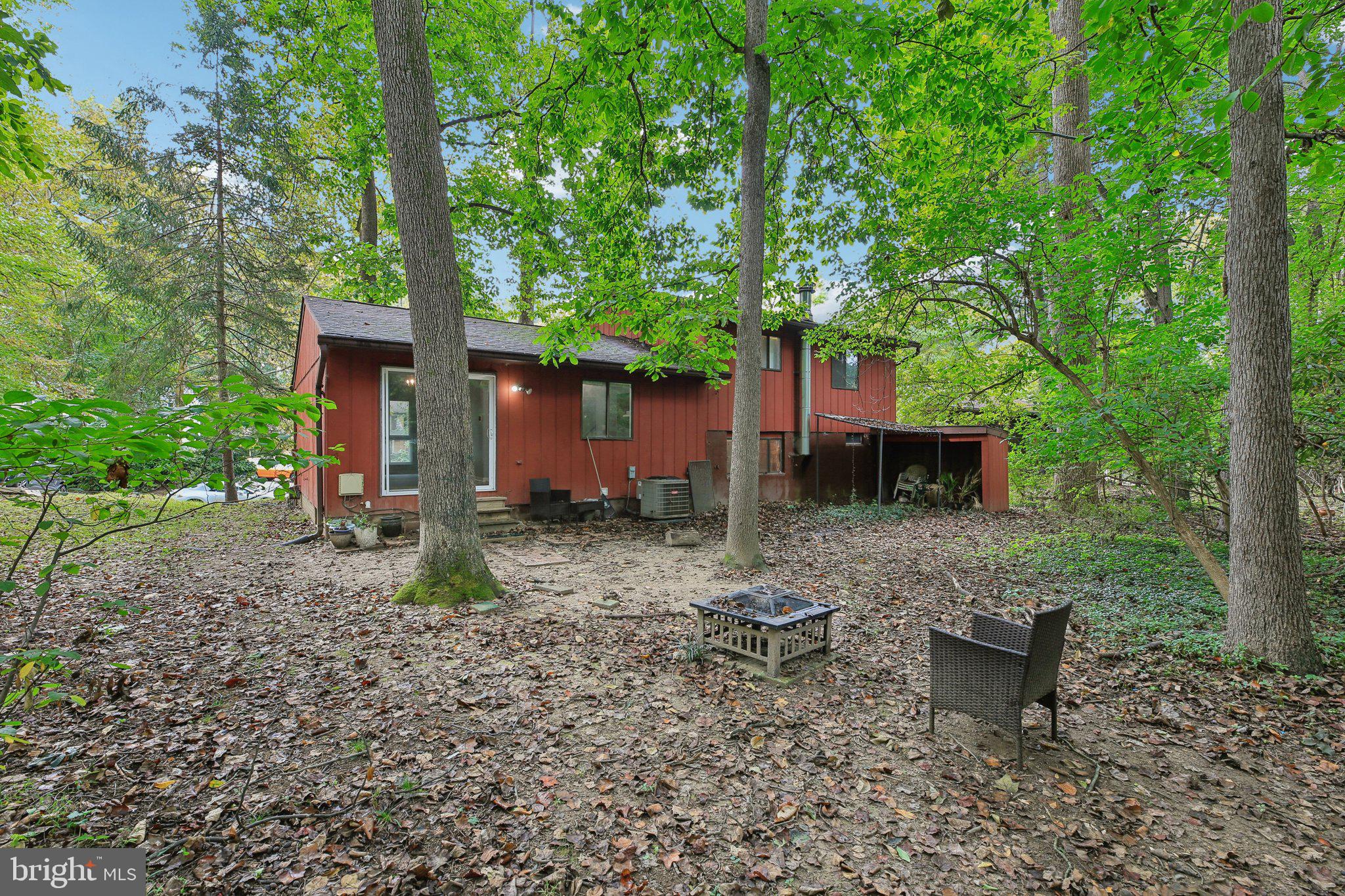 5445 CROWFLOCK COURT