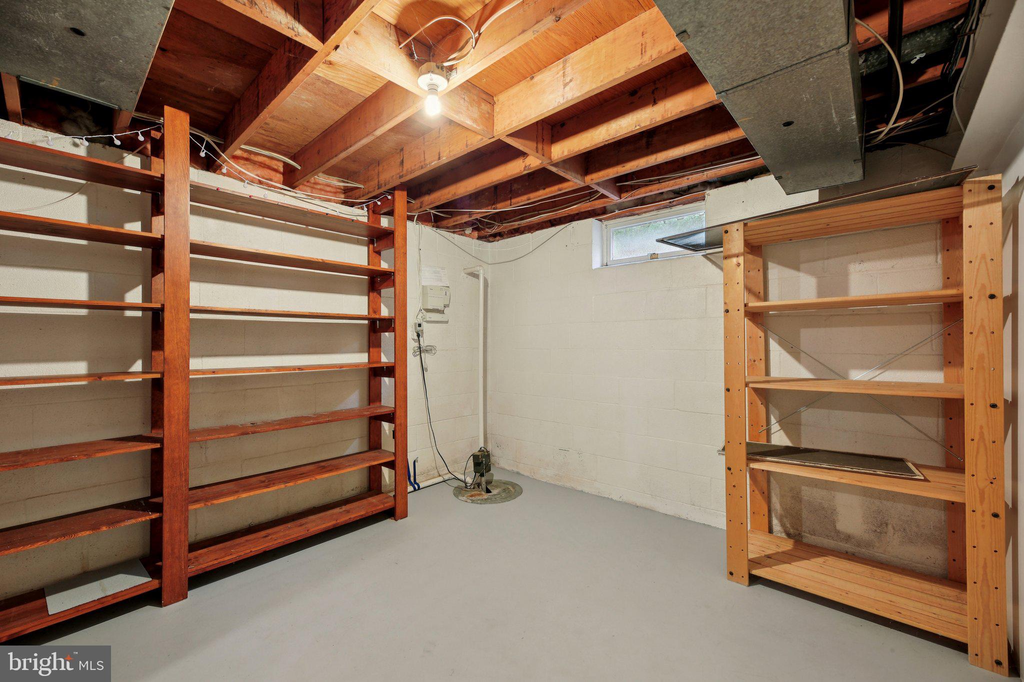 5445 CROWFLOCK COURT