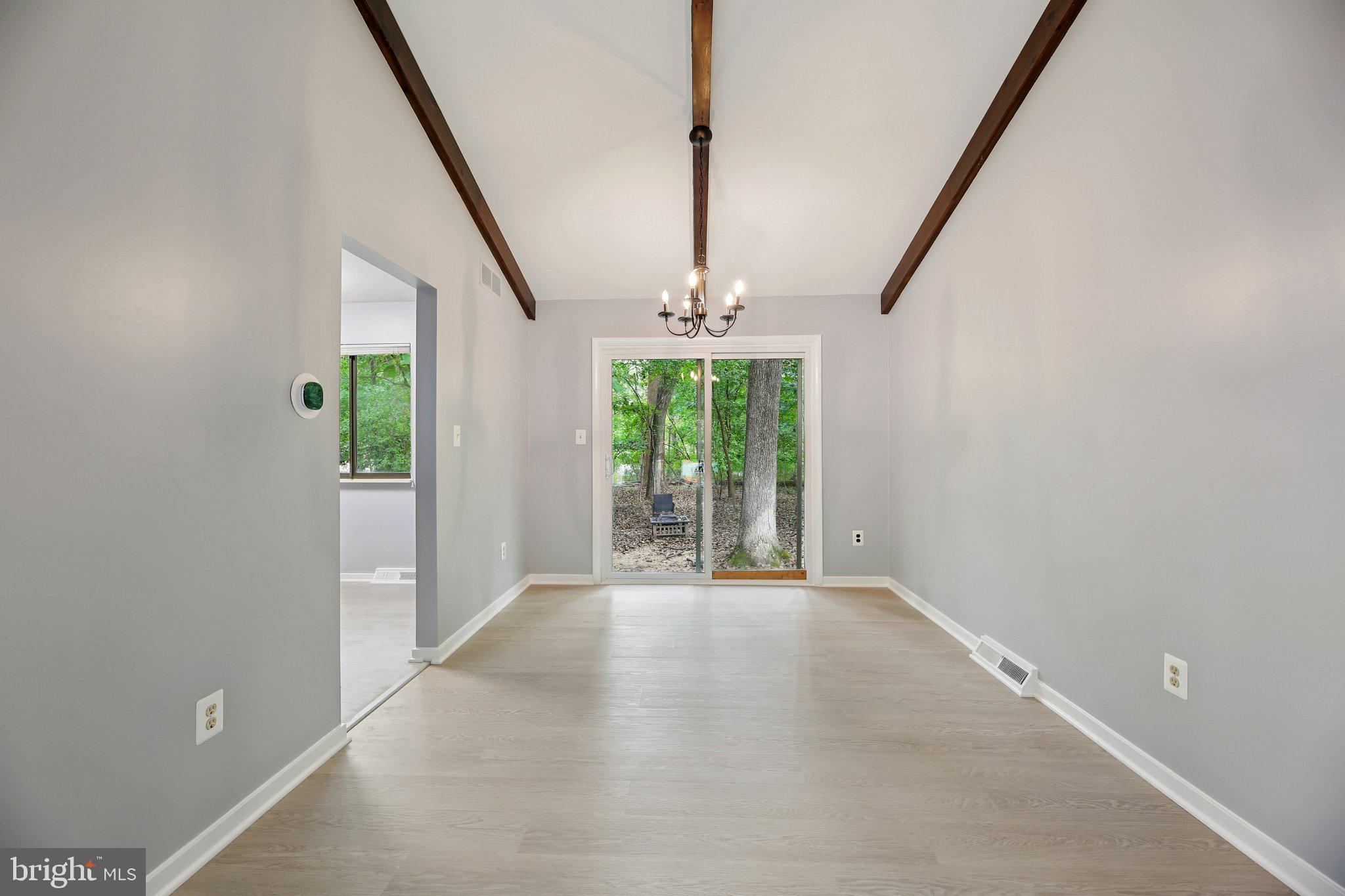 5445 CROWFLOCK COURT