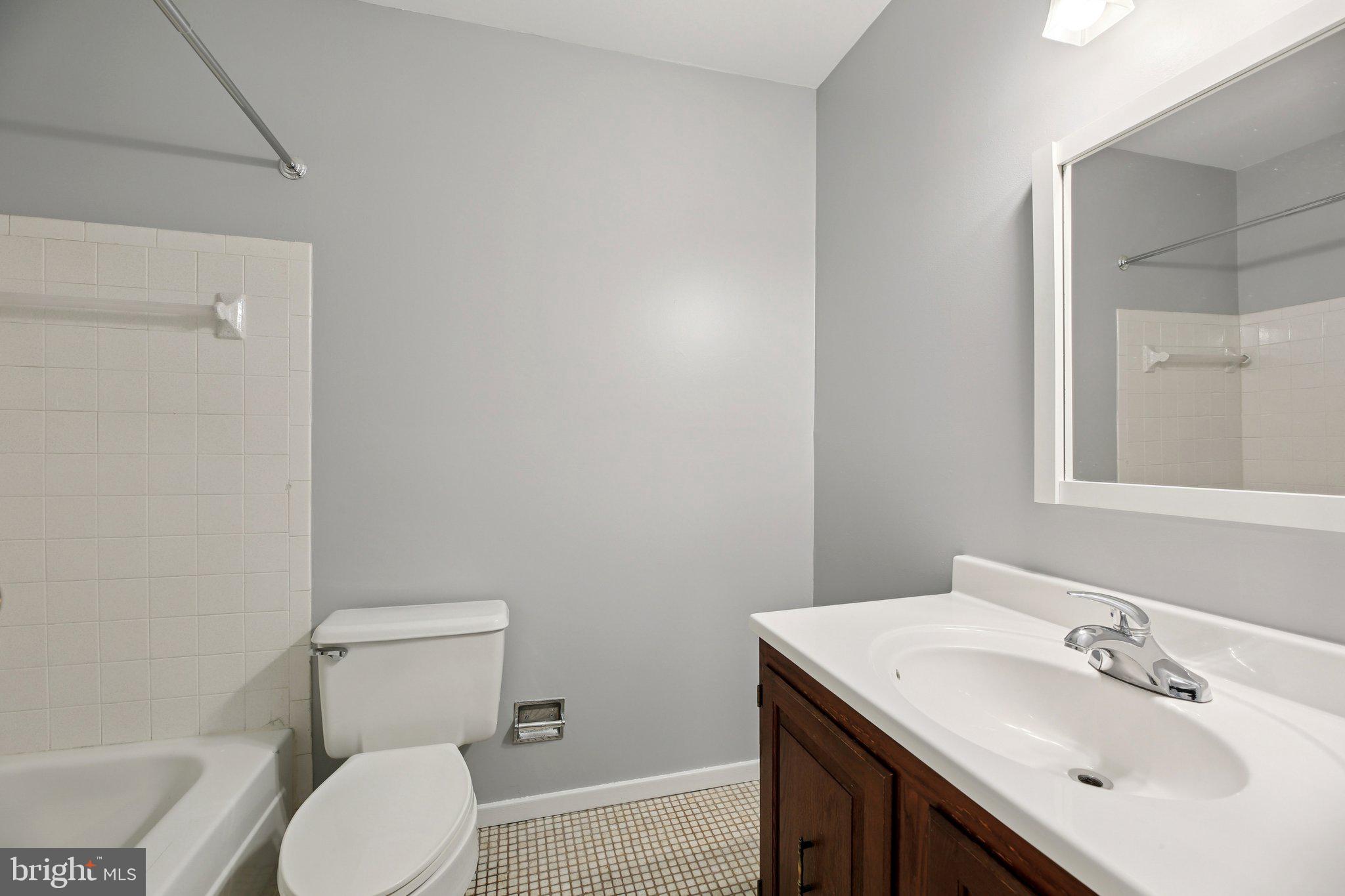 5445 CROWFLOCK COURT