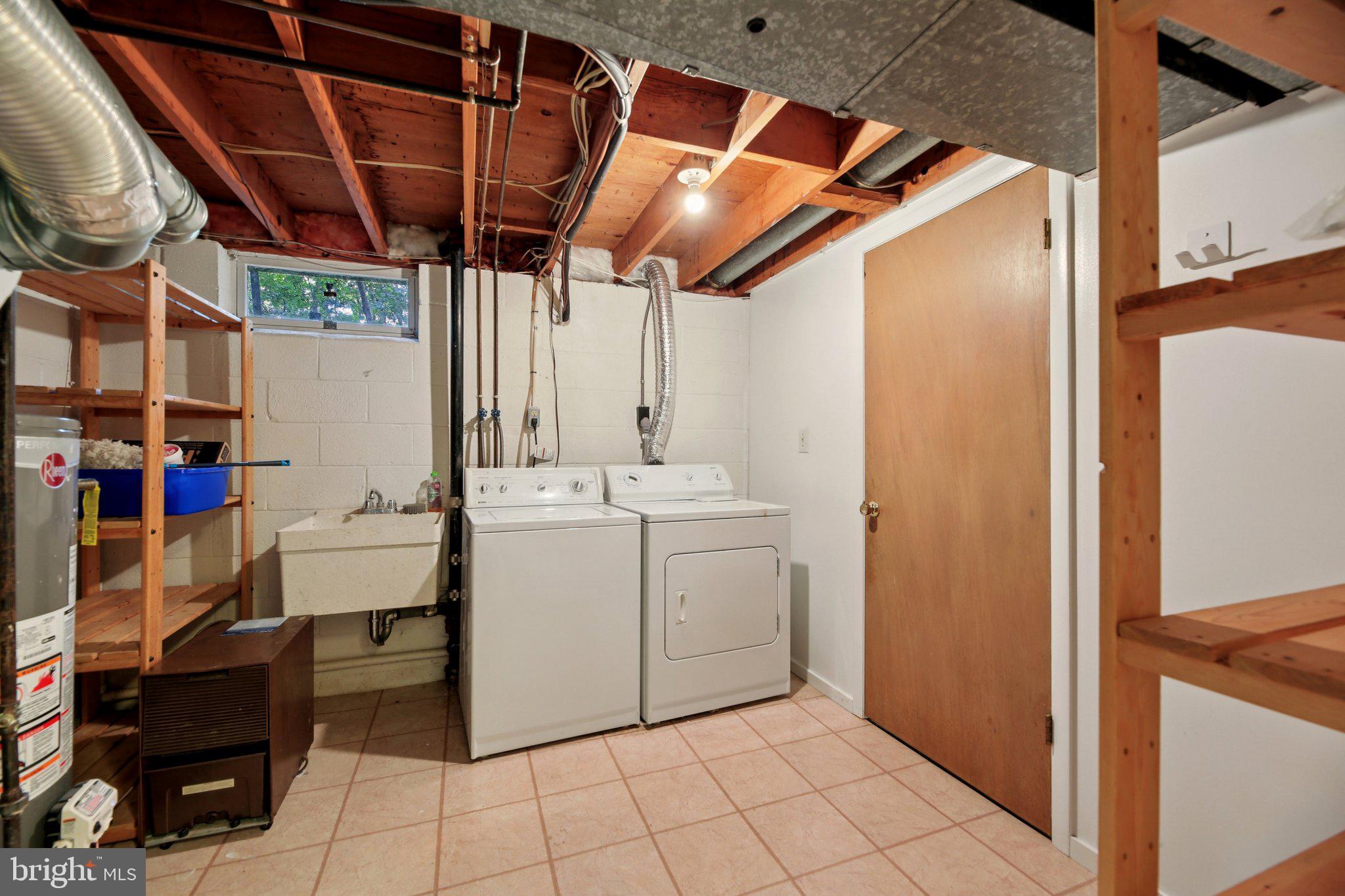 5445 CROWFLOCK COURT