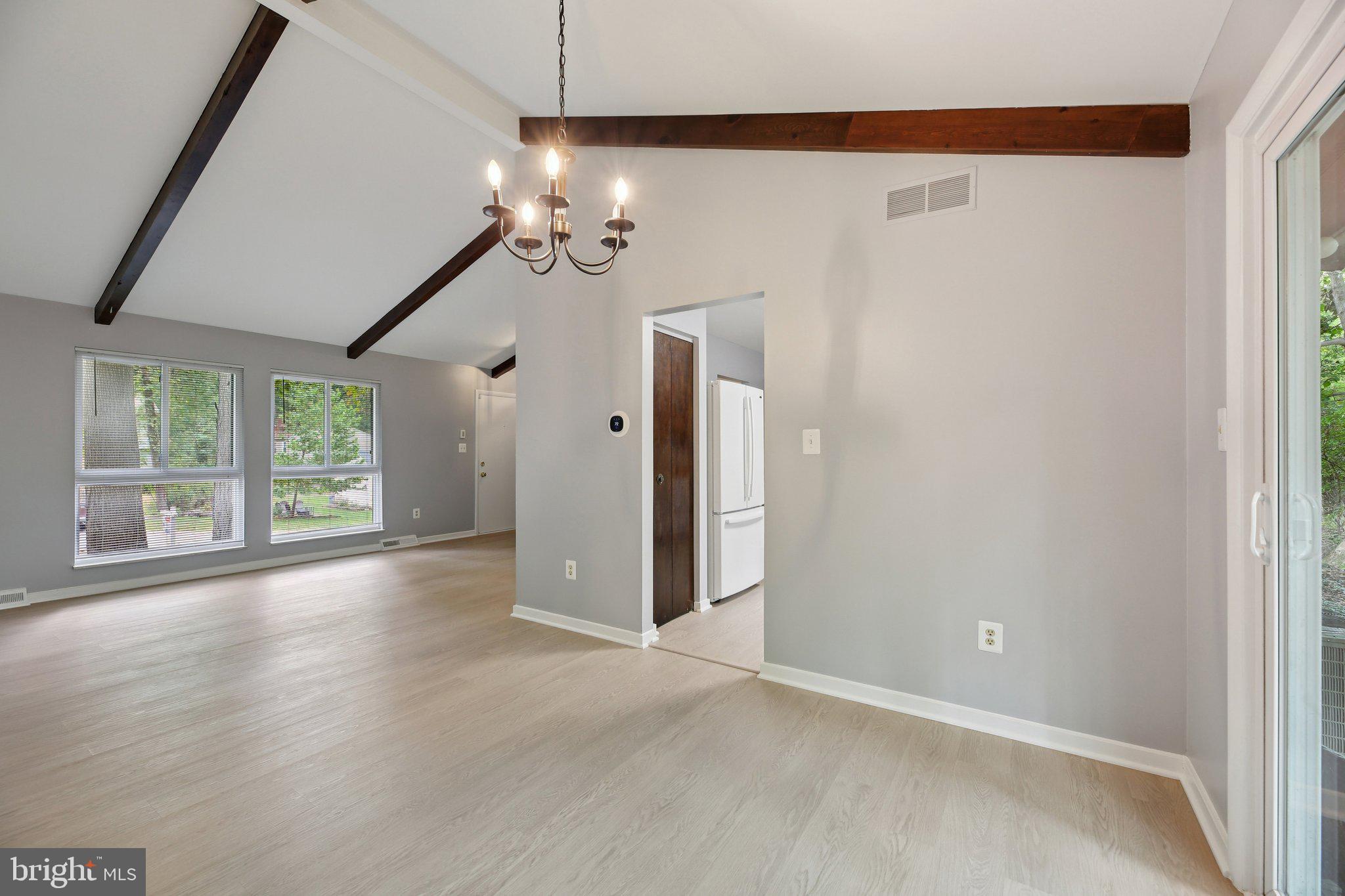 5445 CROWFLOCK COURT