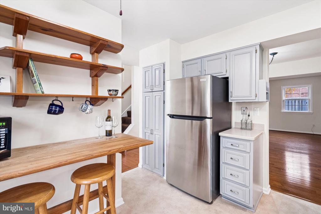 5822 HUMBLEBEE ROAD