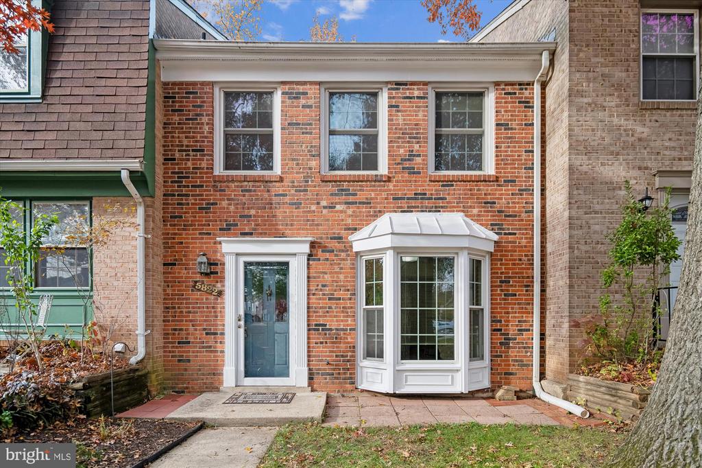 5822 HUMBLEBEE ROAD