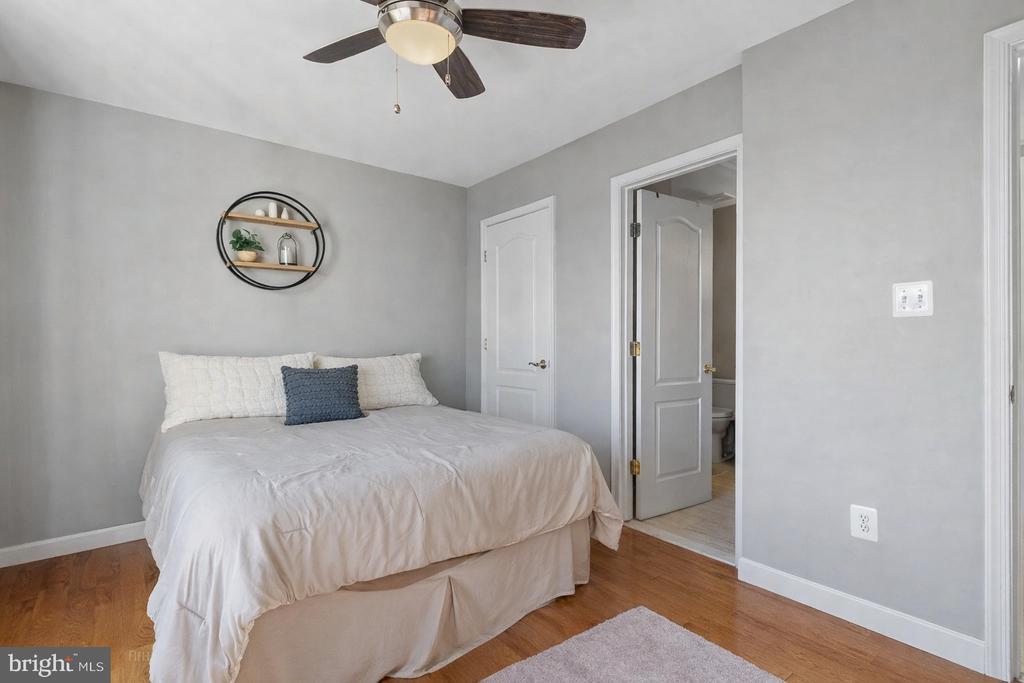 1736 CATTAIL MEADOWS DRIVE
