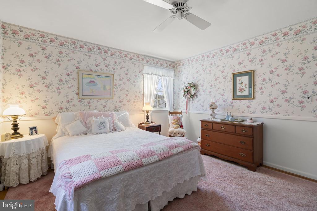 10115 GREEN CLOVER DRIVE