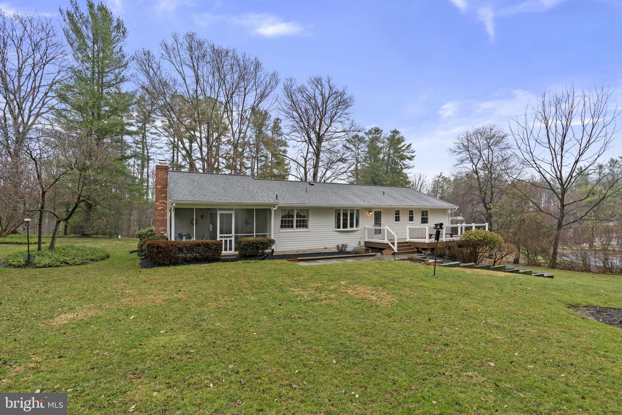 10115 GREEN CLOVER DRIVE