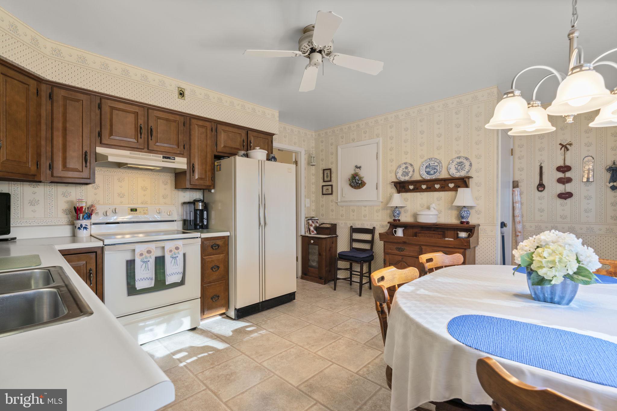 10115 GREEN CLOVER DRIVE