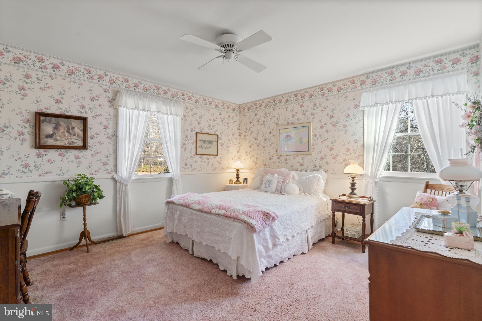 10115 GREEN CLOVER DRIVE