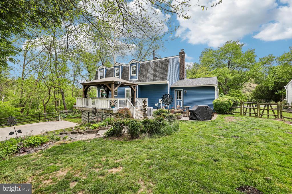 5057 TEN MILLS ROAD