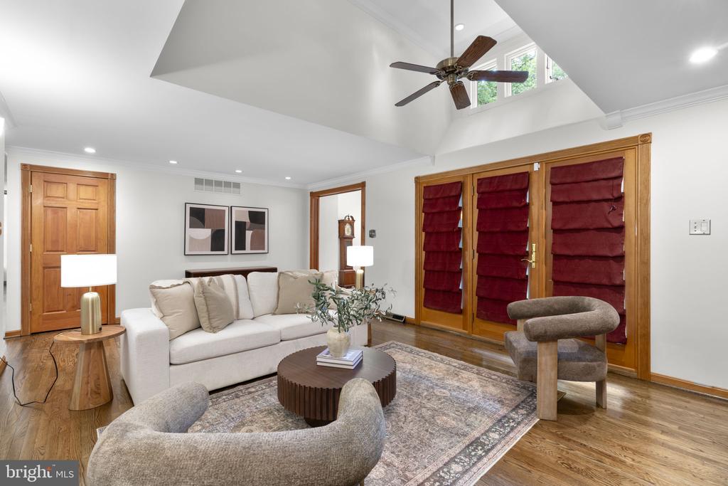 5206 HESPERUS DRIVE