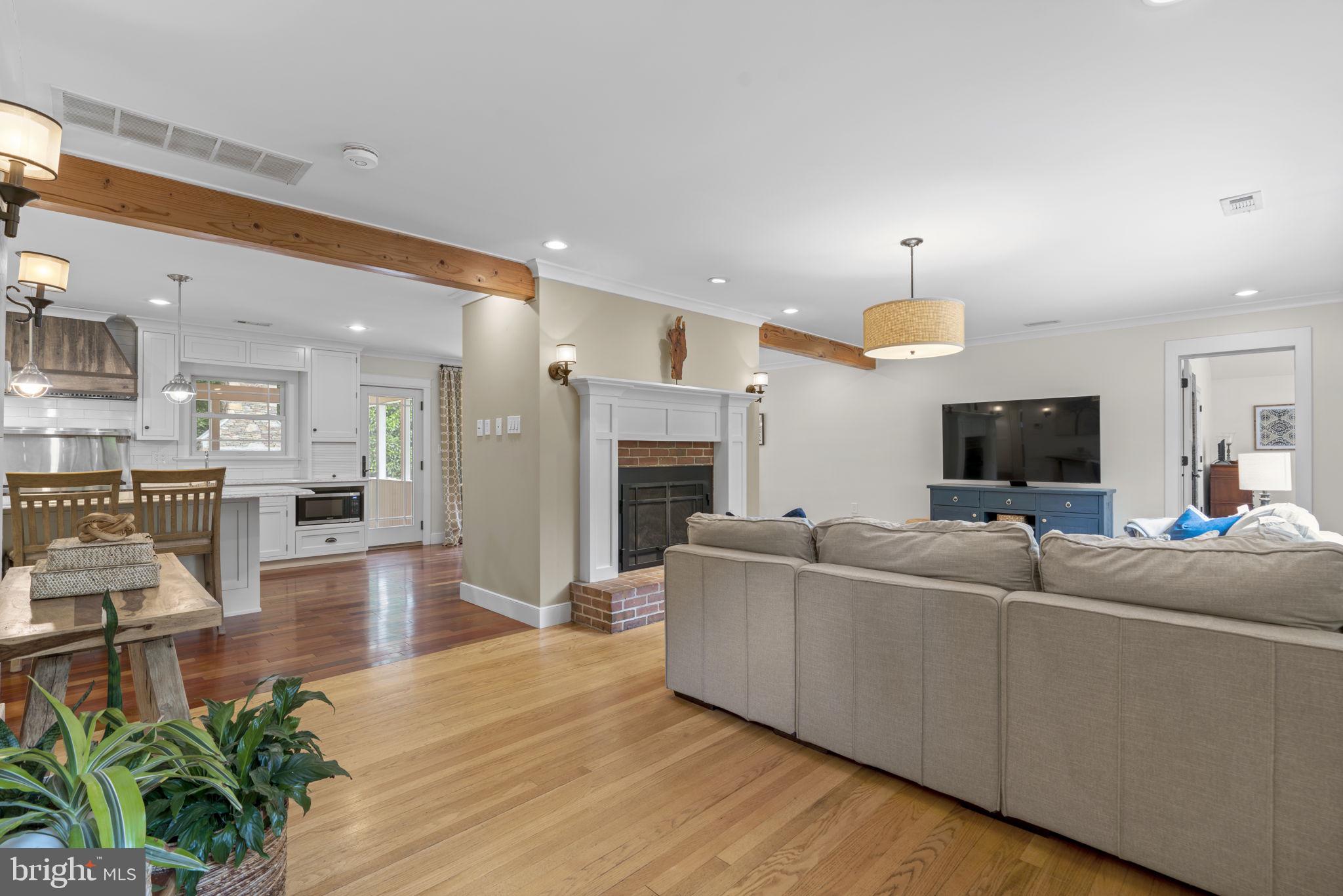 3618 UNDEROAK DRIVE
