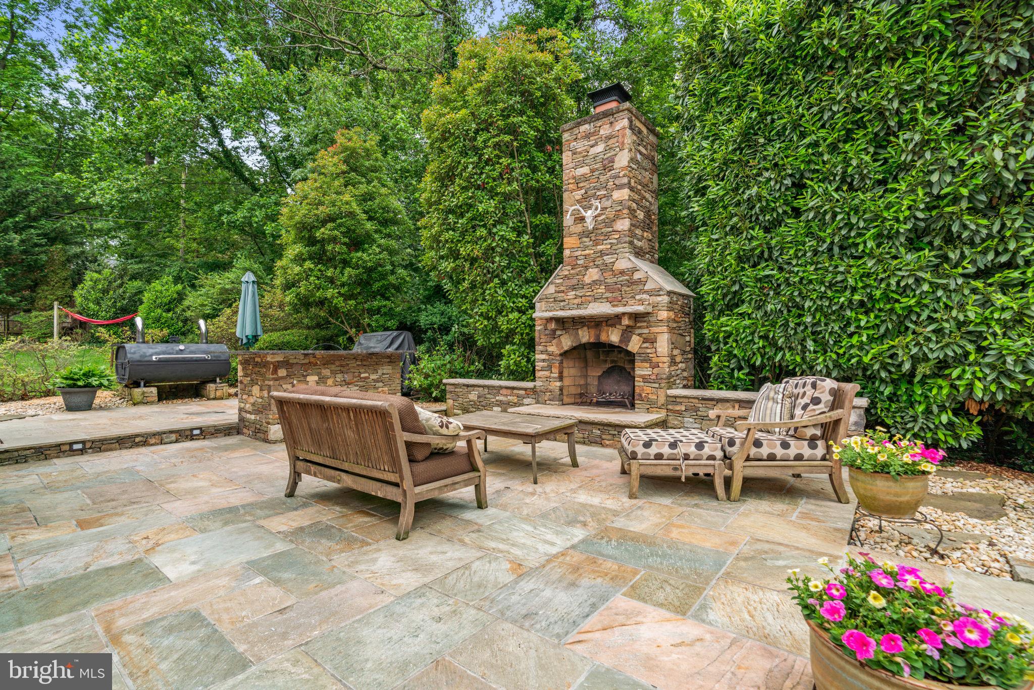 3618 UNDEROAK DRIVE